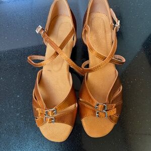 Latin Dance Shoes Women Ballroom Tango Salsa Low Heel size 8 to 8 1/2